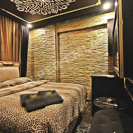 Black House شقة فندقية 2*