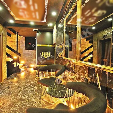 Black House شقة فندقية 2*