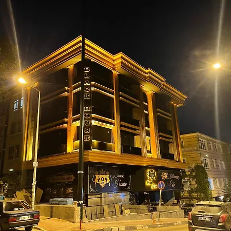 Black House شقة فندقية 2*