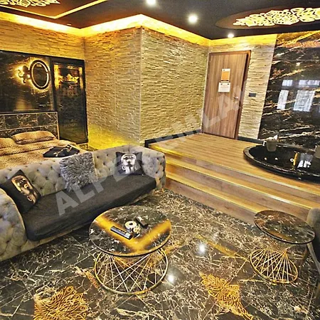 شقة فندقية Black House